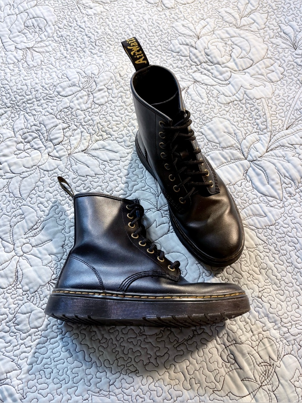 💥Dr. Martens Zavala Black Leather 8-Eye Lace Up Combat Boots Women’s Sz 6❤️